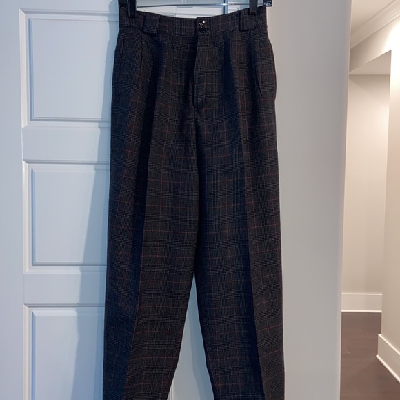 Collectible Gold Well trousers - Picture 3 of 4